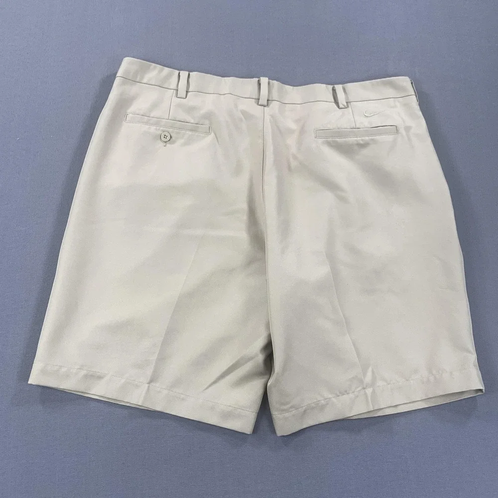 Nike Golf Tour Shorts Men 40 Khaki‎ Pleated Performance Sticky Waist Stretch EUC